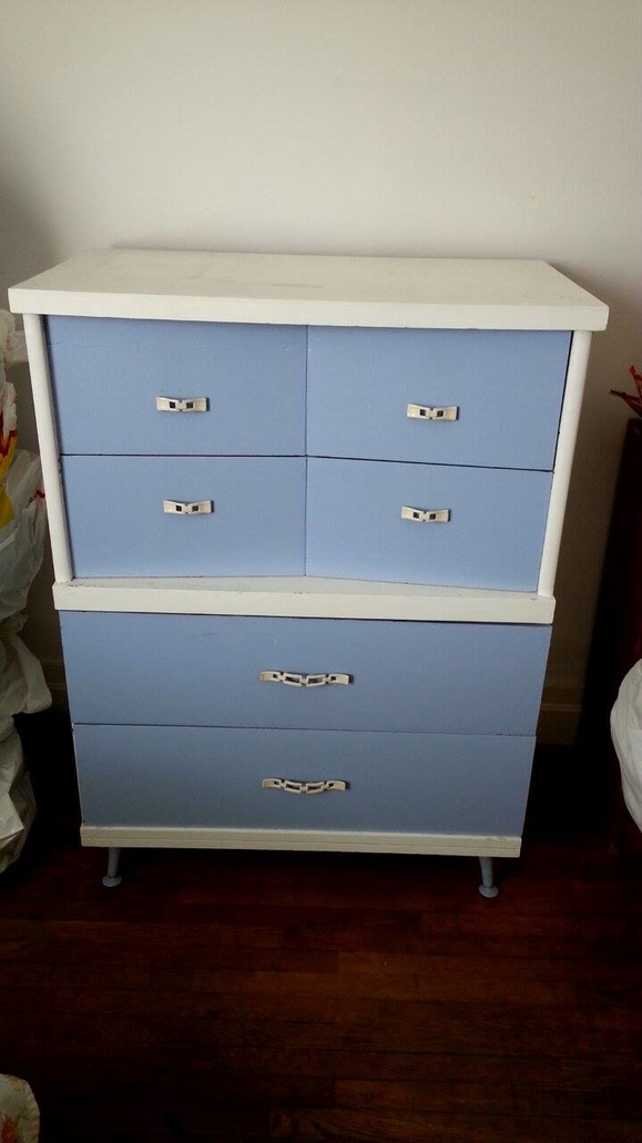 Ikea dresser 25$