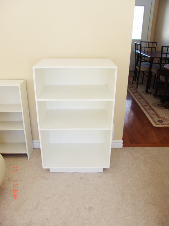 white-bookshelf002.jpg